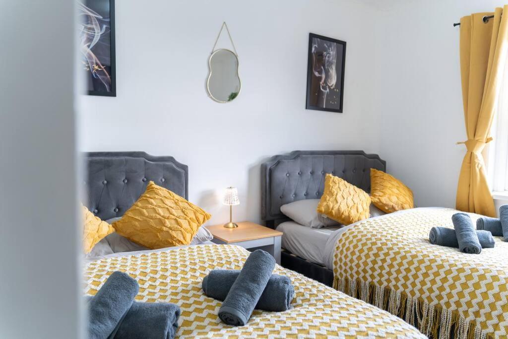 Open Mind Property - Southsea With Free Parking Portsmouth Exteriör bild